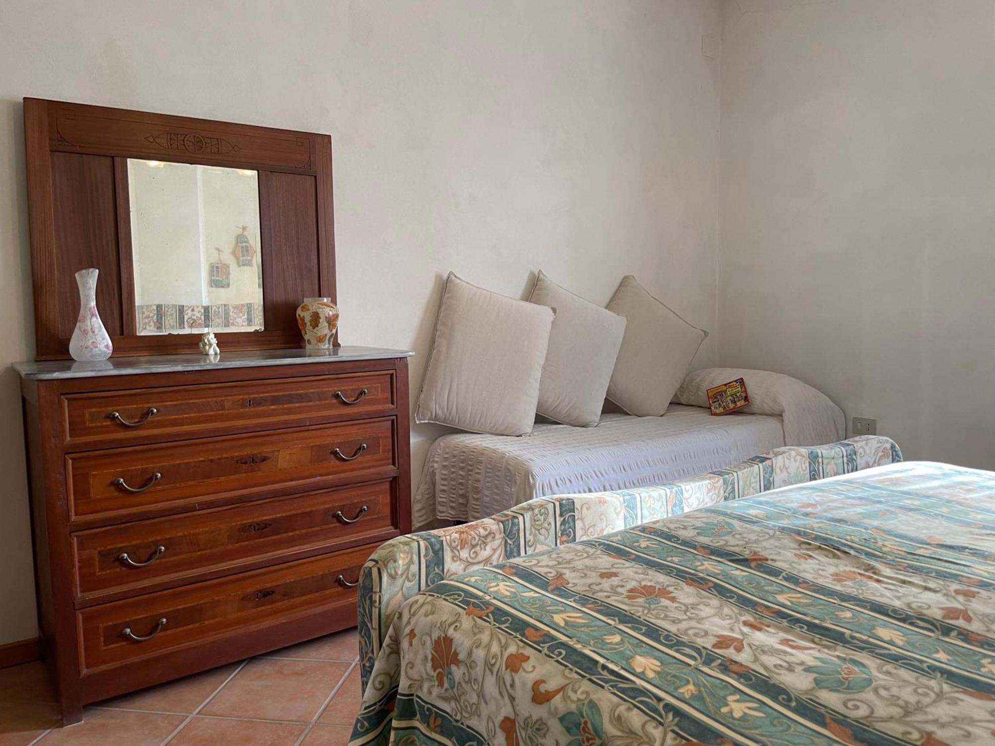 Agriturismo Podere Le Tombe Casa de hóspedes Palaia Quarto foto