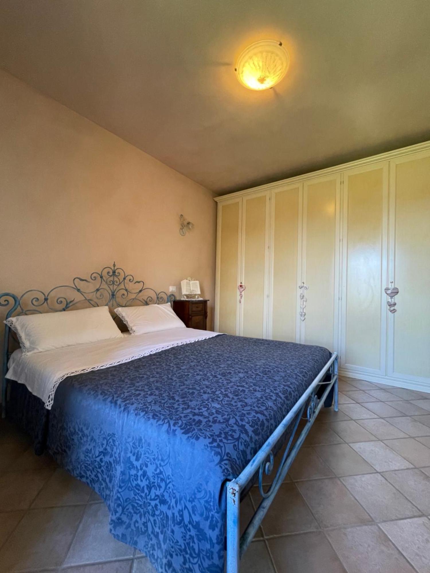 Agriturismo Podere Le Tombe Casa de hóspedes Palaia Quarto foto