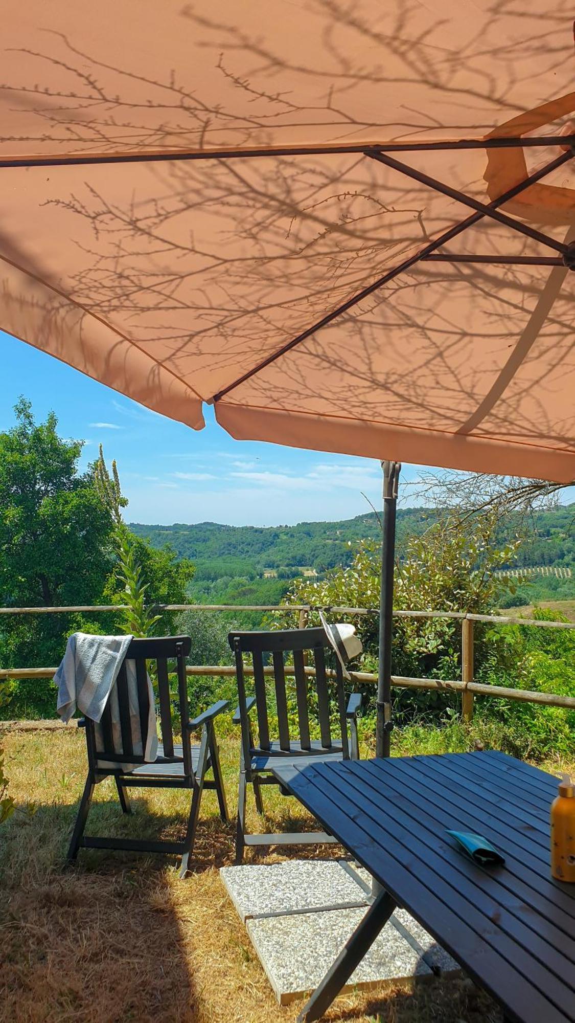 Agriturismo Podere Le Tombe Casa de hóspedes Palaia Quarto foto